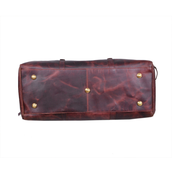 Brown Crunch Leather Duffle Bag for Timeless Travel Style - Image 3